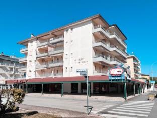 Studio with balcony and pool access Apartment in Lido di Jesolo