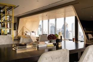 Cozyhome skypool @central world•BTS Chidlom Apartment in Bangkok