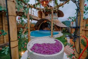 escape bamboo villa agung mountain karanasem  Chalet in Sidemen