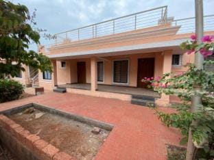 Sea view villa Vacation rental in Maharashtra