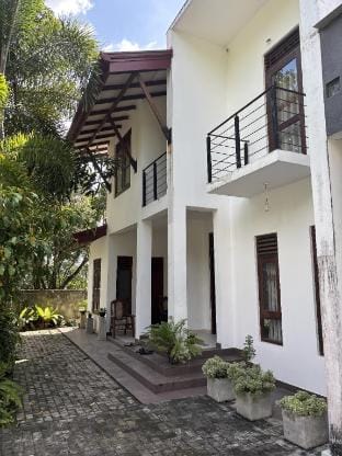 The Green Loft Vacation rental in Western Province