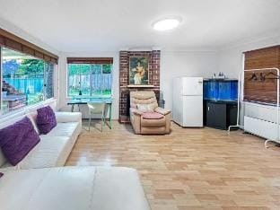 MetaWise Cozy Family Room4 in Shared Home Free Par Vacation rental in Castle Hill