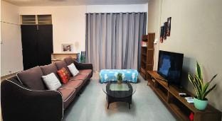 Semi-D,4R2B,16pax,SpiceArena-6min,Airport-9min Vacation rental in Bayan Lepas