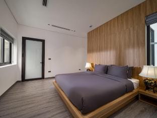 Spacious newly built 2 bedroom apt. in Hoan Kiem Vacation rental in Hanoi
