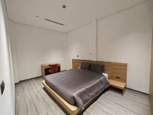 2 bedroom apartment, king bed, newly, old quarter Vacation rental in Hanoi
