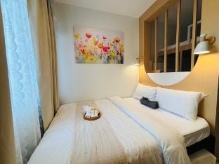 PEAK LOFT CONDO @ Shore 2 Residences Vacation rental in Pasay