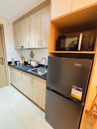 PEAK LOFT CONDO @ Shore 2 Residences Vacation rental in Pasay