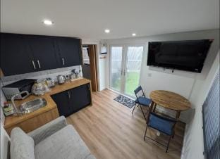 Modern 4BD in Central London | Free Parking|Garden Vacation rental in London Borough of Southwark