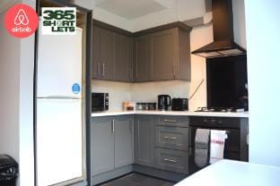 Palmers Green | Mon - Fri | Black Friday Deals Vacation rental in London