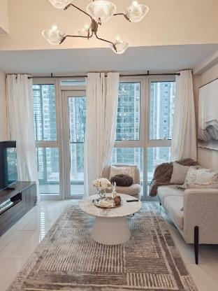 Luxe 2BR BGC - Family & Group Stay Vacation rental in Makati