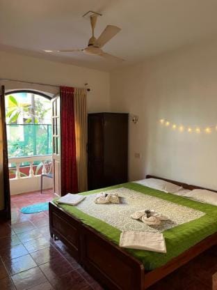 Room with Balcony by the Beach Vacation rental in Goa, India