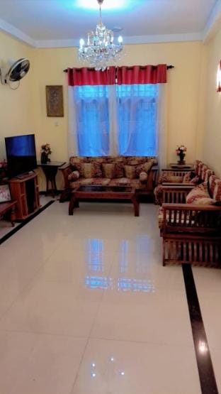 3BR Family Retreat In Athurugiriya, Colombo Vacation rental in Western Province
