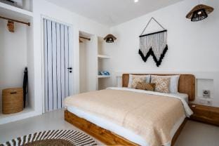 Ocean Castle - 2 BR Modern Stylist Villa Berawa Vacation rental in North Kuta