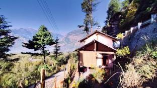 Tiny Ghar by SiyaU Vacation rental in Himachal Pradesh