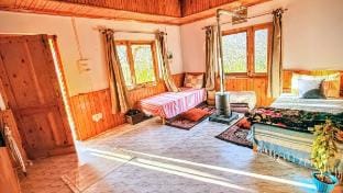 Pahadi Ghar by SiyaU Vacation rental in Himachal Pradesh
