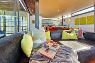 Ocean Views | Open Plan | Pool | 4Bed Vacation rental in Cape Town