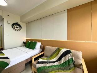 Chic Tagaytay Studio w/ Balcony | ZEN STAY Vacation rental in Tagaytay