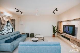 Ipoh Midtown 66 Playhouse bt Verve @ 14 Pax Vacation rental in Ipoh