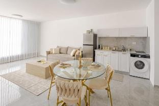 Sea-facing
Breathtaking sea view Vacation rental in Netanya