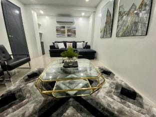 Beautiful Luxury 3 level Town House Davao City Vacation rental in Davao City