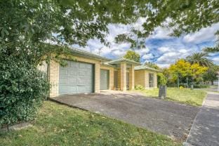Relaxing 3BR Home by Wattle Downs Reserve Vacation rental in Auckland