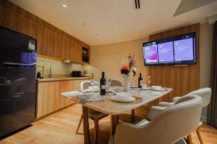 1BR Panorama Suite | Novotel Tower at Acqua Vacation rental in Manila City