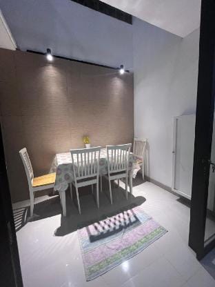 Matahari Homestay by Kanijewarooms Vacation rental in Special Region of Yogyakarta