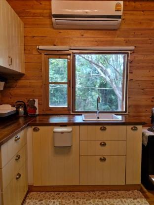 Log Cabin Retreat. Vacation rental in Thailand