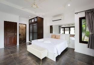 2.5BR Coconut Lakeview Pool Villa | Bangtao Beach Vacation rental in Choeng Thale