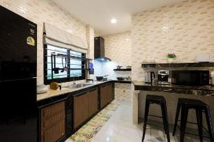 3BR Pool Villa I Bangtao Beach & Laguna Vacation rental in Choeng Thale