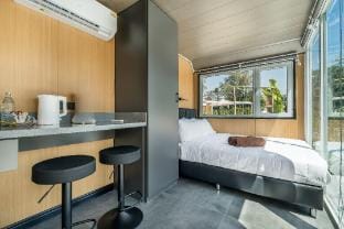 Apple House Bangtao Retreat • Pool, Terrace, Fast Wi-Fi, Cozy Vacation rental in Choeng Thale