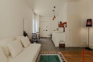 Pastel Orange | quiet apartment near train station Vacation rental in Grenoble