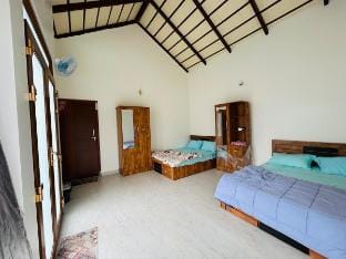 Serene Pool Villa – Coffee Estate Stay, Mudigere Vacation rental in Karnataka