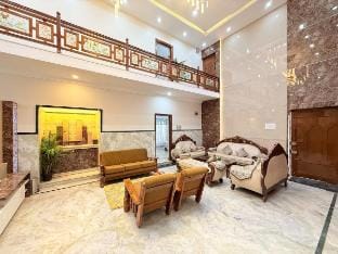 Lucent Luxe 4BHK Spacez Villa w/ Private Theatre Vacation rental in Bengaluru