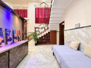 Lucent Luxe 4BHK Spacez Villa w/ Private Theatre Vacation rental in Bengaluru
