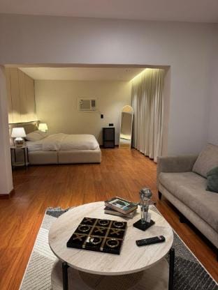 Modern Studio with Private Self-Check-in A-7 Vacation rental in Jeddah