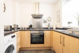 Contractor-Friendly | Secure Parking & Fast Wi-Fi Vacation rental in Coventry
