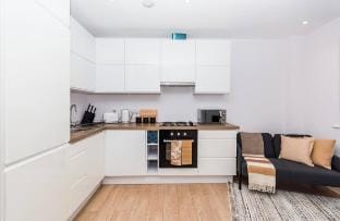 Professionals Hub, Town Centre, Lift Vacation rental in Aylesbury