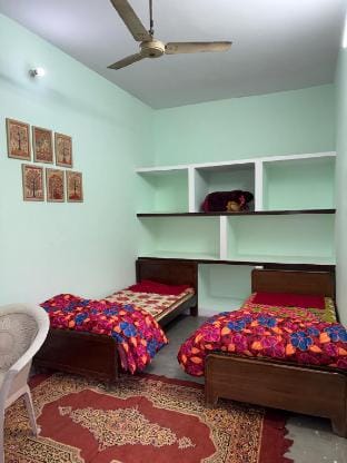 2bhk with kitchen | Terrace | Smart tv Vacation rental in Uttar Pradesh