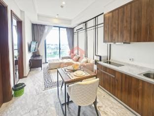 Luxury 1BR Veranda Lb Bulus w/ Private Lift & Pool Vacation rental in South Jakarta City