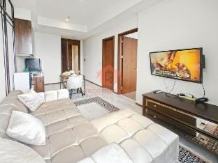 Luxury 1BR Veranda Lb Bulus w/ Private Lift & Pool Vacation rental in South Jakarta City