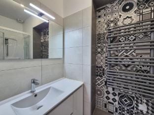 Charming house close to the centre in Granville Vacation rental in Granville