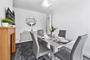 Spacious 3 bd Garden M25, Free Parking,Bluewater Vacation rental in Dartford