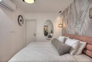 Pe'er - Luxury Family Suite in the Old City Vacation rental in North District