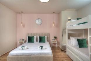 Dream in a Cave - Luxury Suite in Old Safed Vacation rental in North District