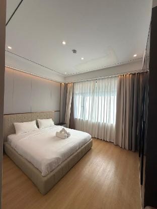 Highland Luxe Villa 03. Your Private luxury villa Vacation rental in Angeles