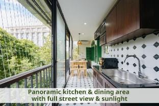 Deluxe Indochine 2BR/1BA Panorama view Hoan Kiem Vacation rental in Hanoi