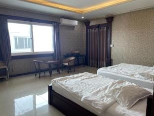 1-3 | 4 Bedroom Pool Villa Vacation rental in Vientiane
