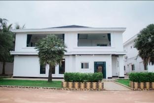 1-3 | 4 Bedroom Pool Villa Vacation rental in Vientiane