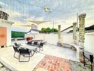 SpaciousEntertainmentHouse|MuslimFriendly|18Pax Vacation rental in Malacca